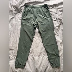 Lululemon surge joggers green